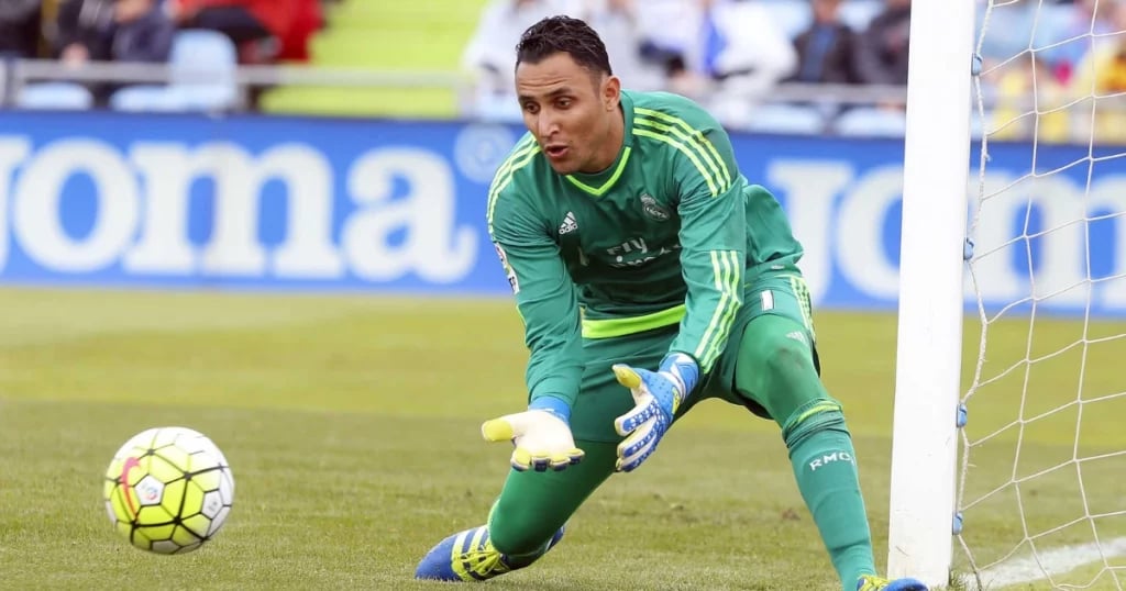 10 Best La Liga Goalkeepers Of All Time