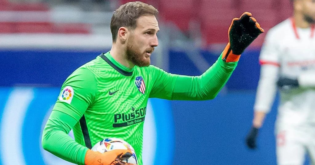 10 Best La Liga Goalkeepers Of All Time