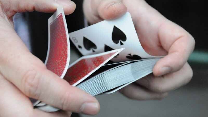 Bài Tiến Lên bao nhiêu lá? Cách chơi, cách chia bài và luật chi tiết cho người mới - Top Game