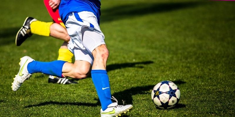 Kỹ thuật khống chế bóng cơ bản