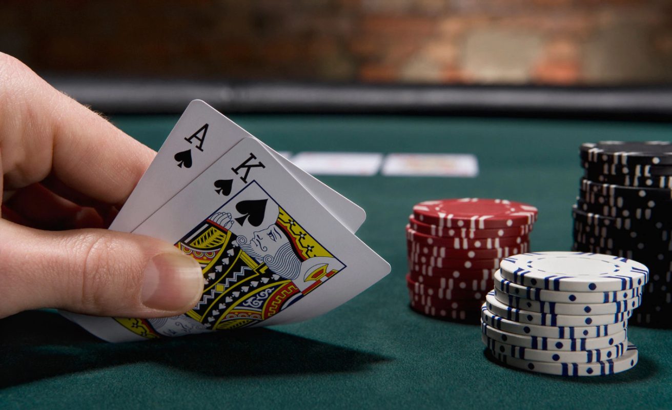 Rejam Poker Là Gì? Những Trường Hợp Nên Và Không Nên Rejam Poker