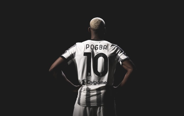 Paul Pogba ra mắt Juventus với số áo lạ