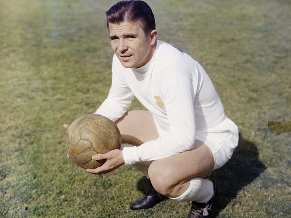 Ferenc Puskas là Huyền thoại bóng đá Hungary Ferenc Puskas là Huyền thoại bóng đá Hungary
