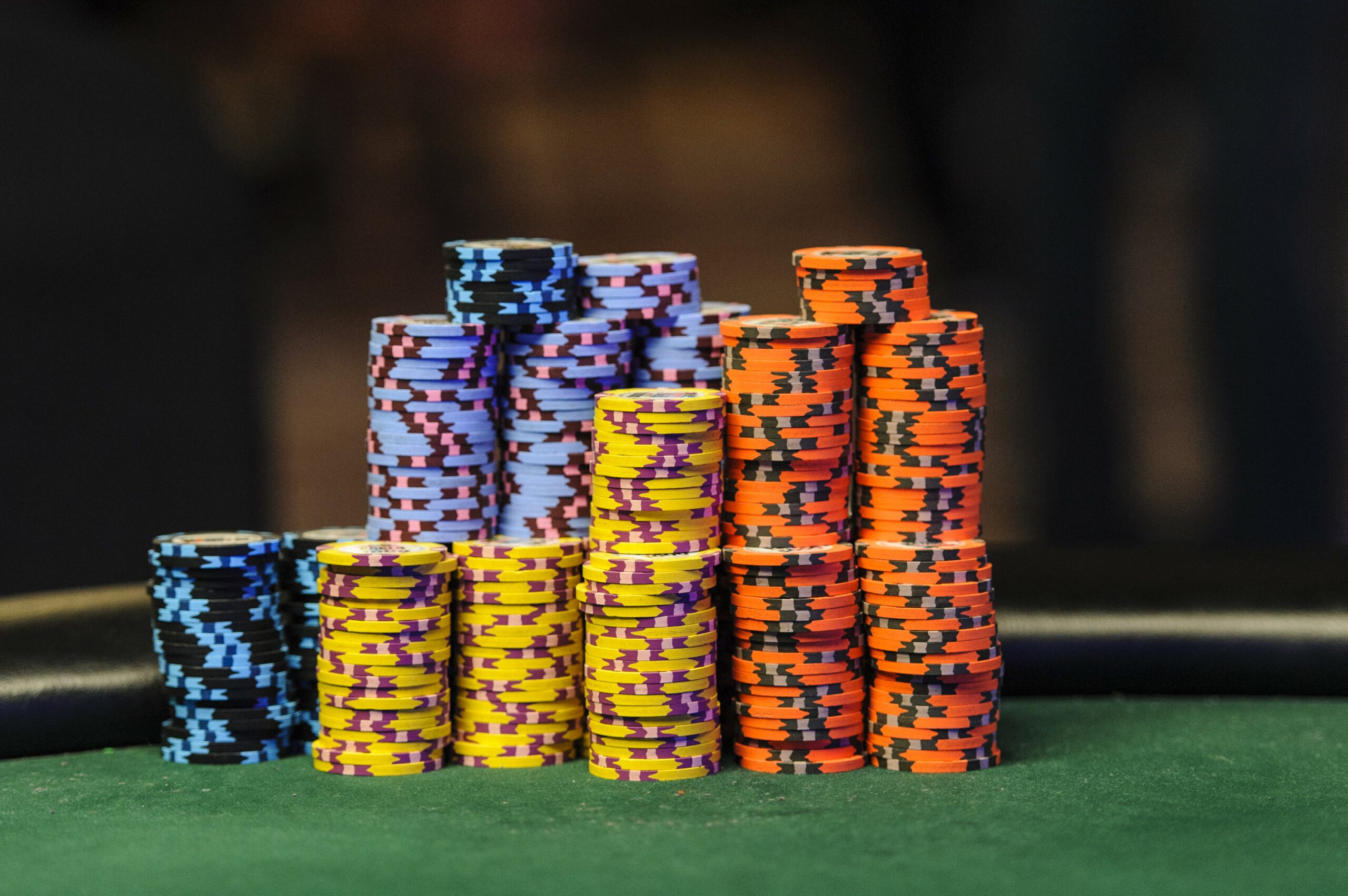 Deep Stack là gì? 5 Mẹo Chơi Deep Stack Hiệu Quả: Từ Pre-flop đến Post-flop trong poker