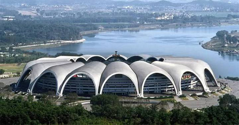 Thiết kế mái vòm độc đáo sân Rungrado mùng 1/5