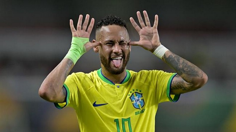 Neymar Jr - Ngôi sao ghi nhiều bàn thắng nhất lịch sử tuyển Brazil