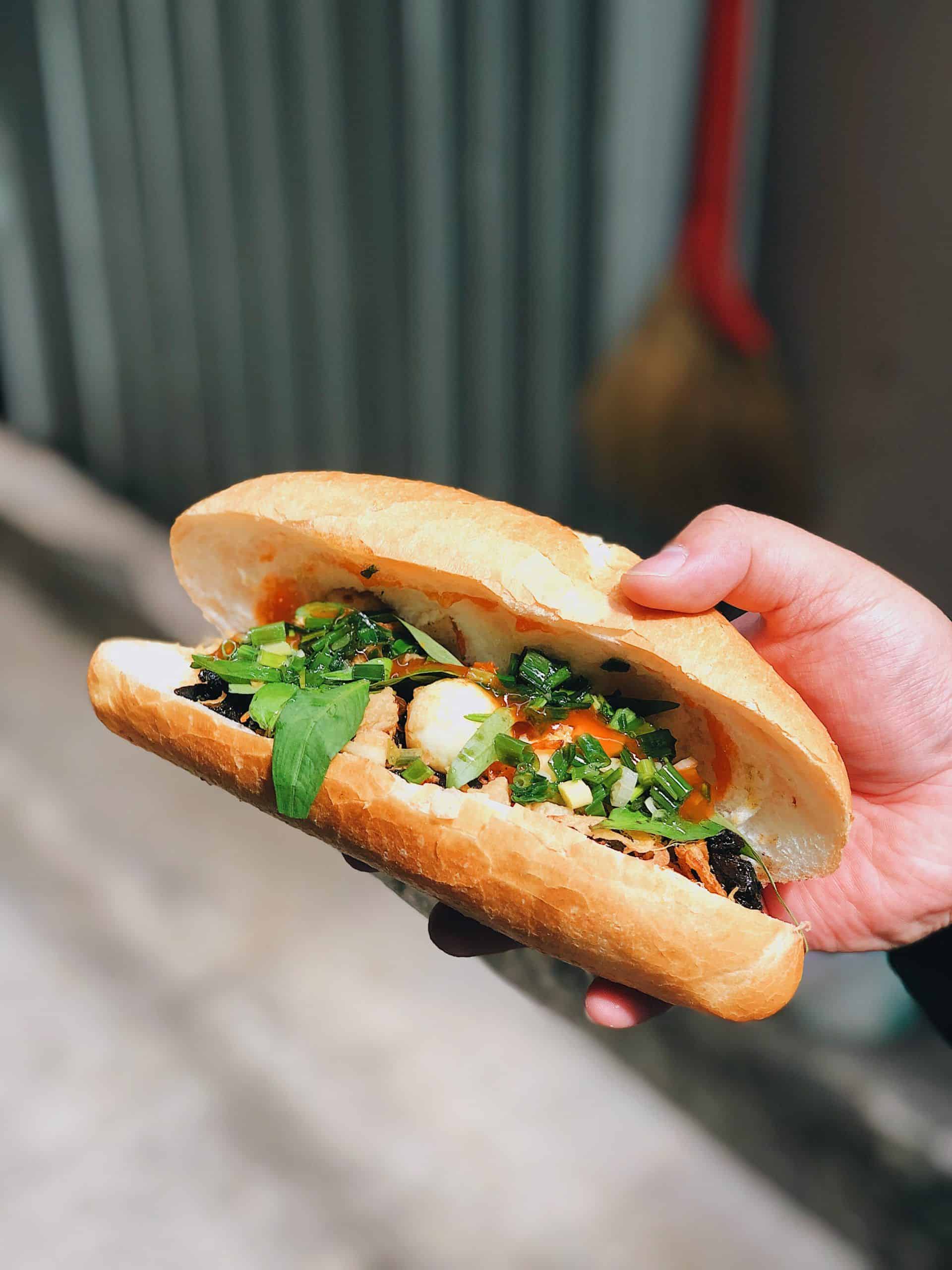 Bánh mì Ngọc Mai Phan Xích Long