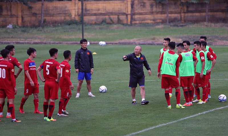 Tấn công và sút bóng là bài tập quan trọng