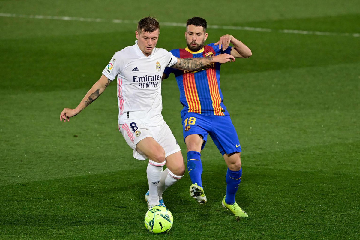 Cách Rê Bóng Qua Người Như Cầu Thủ Chuyên Nghiệp