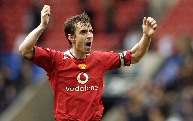 Gary Neville là biểu tượng của lòng trung thành tại Manchester United